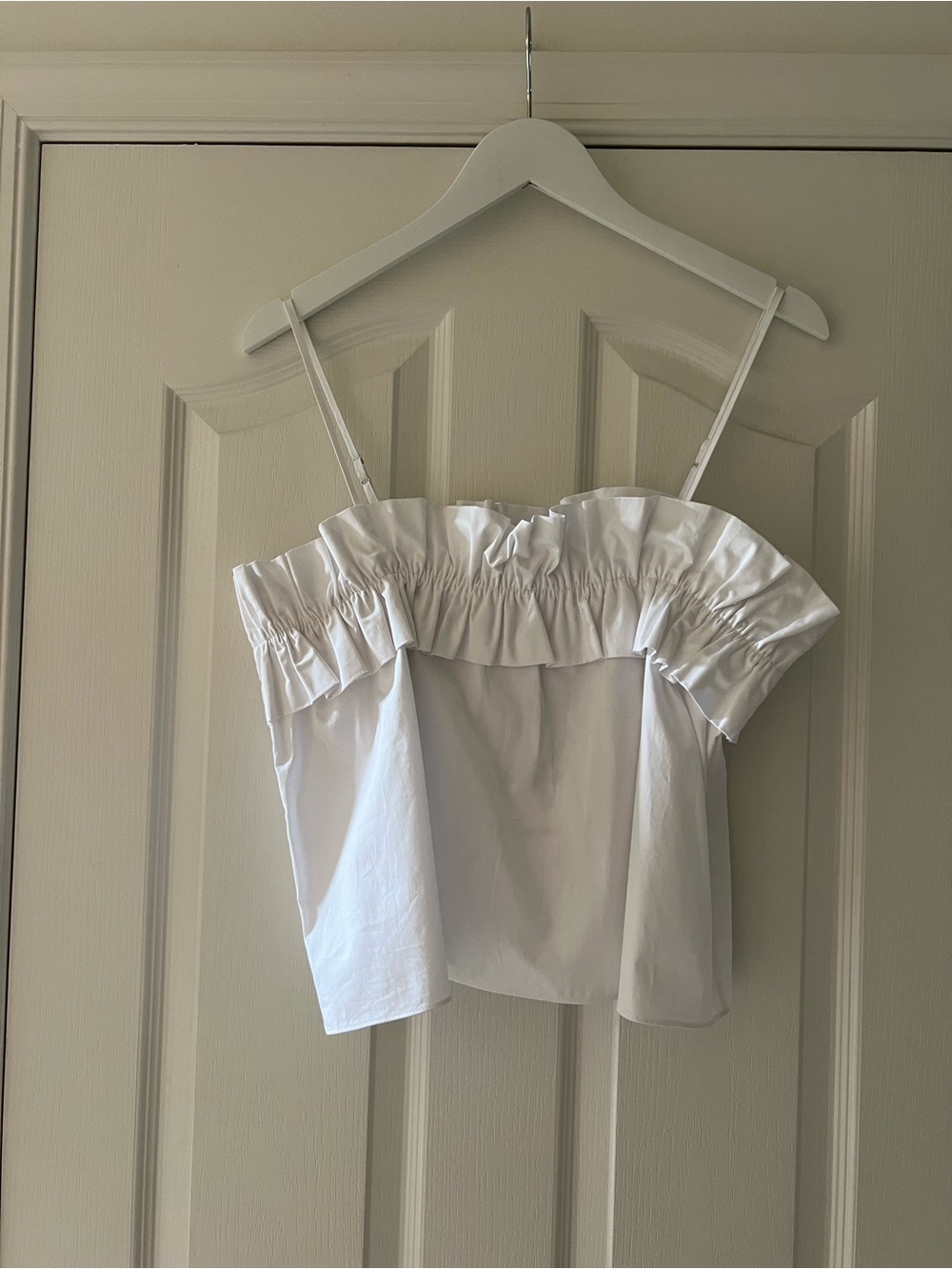 SOLID & STRIPED White Ruffled Spaghetti-Strap Crop Top